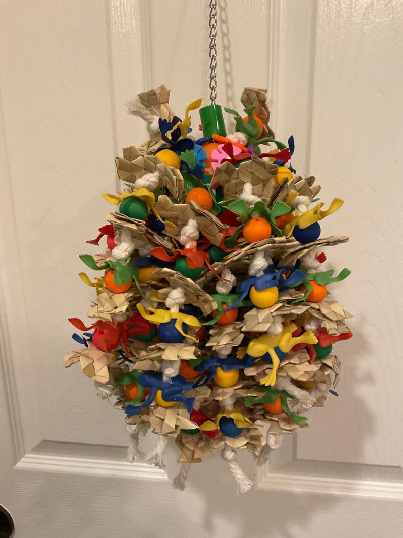 PARROT FROGS And Lily Pads, Bird toy