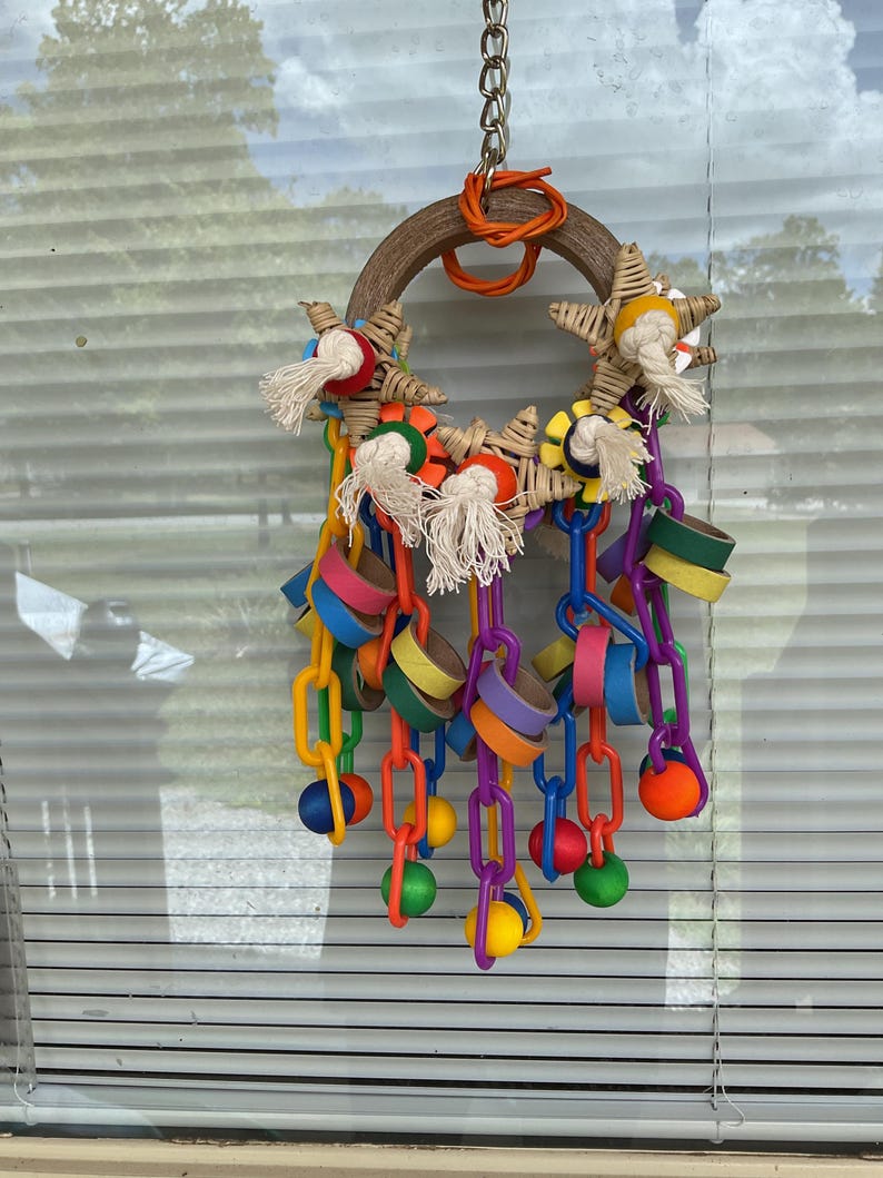 BAGEL SWINGING TOY 2 sided